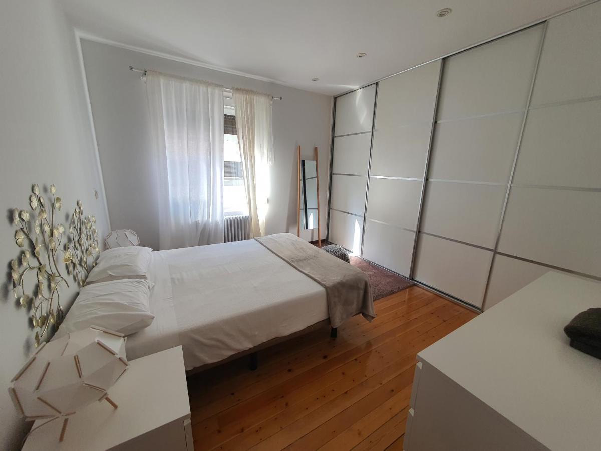 Apartamento Teo Pamplona Exterior foto
